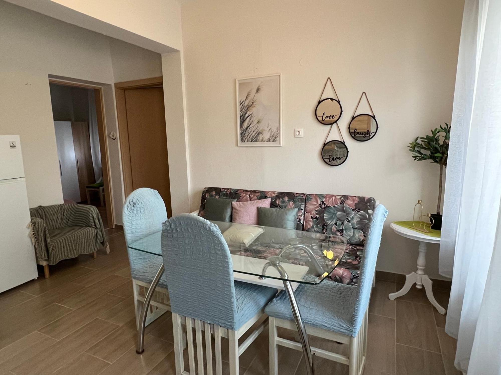 Olive & Apartment Keramoti (Macedonia)