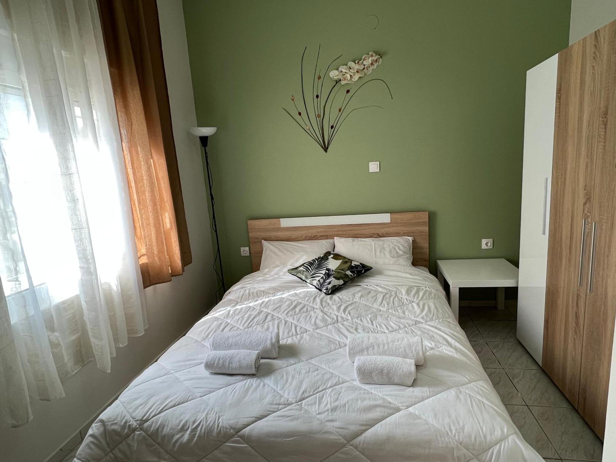 Olive & * Keramoti (Macedonia)