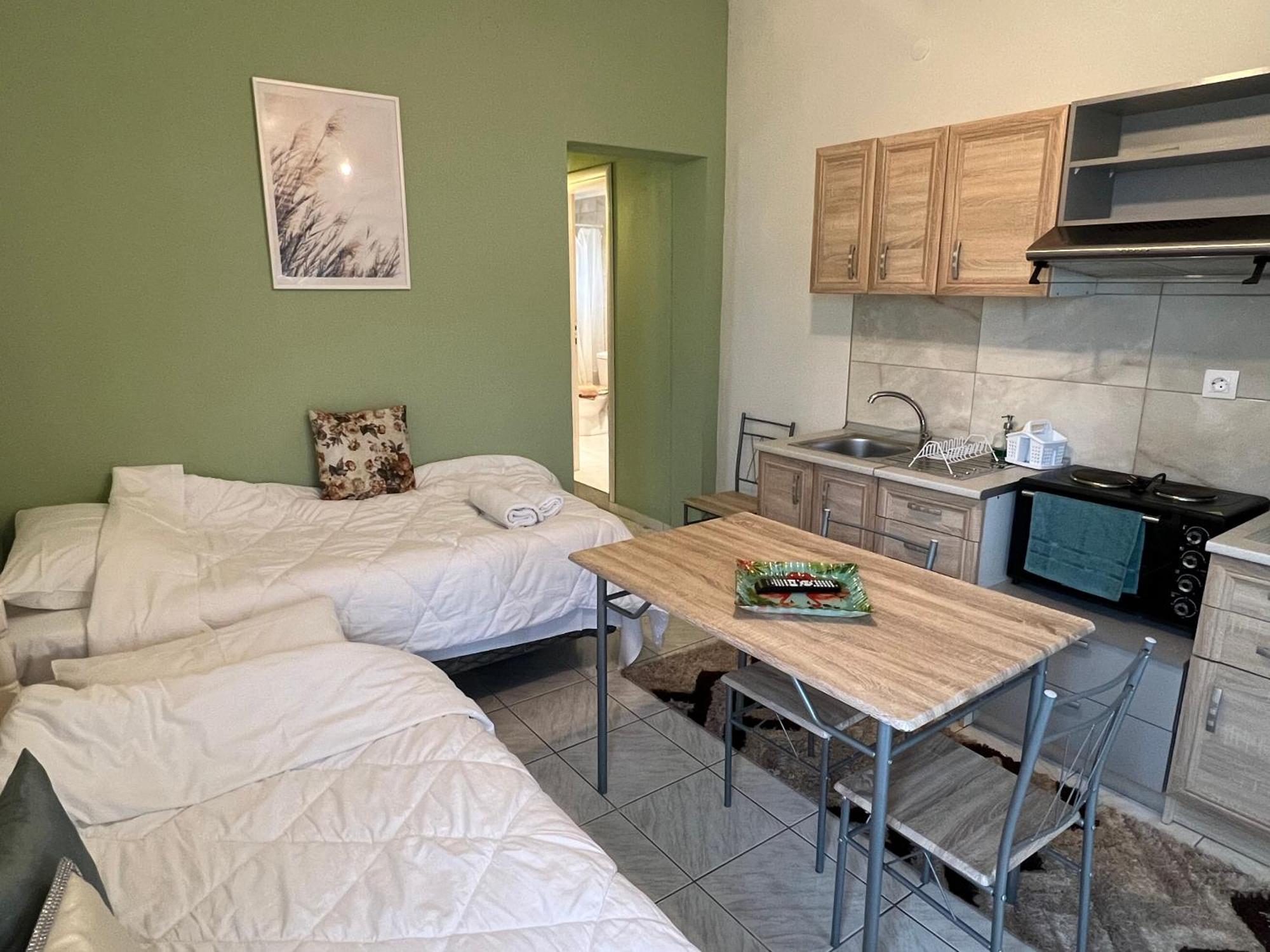 Olive & Apartment Keramoti (Macedonia)